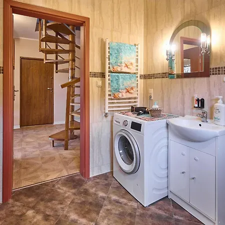 Dom - Caloroczny Dom Z Jacuzzi I Ogrodem Nad Jeziorem Selmet Wielki *