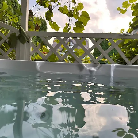 Vila Dom - Caloroczny Dom Z Jacuzzi I Ogrodem Nad Jeziorem Selmet Wielki