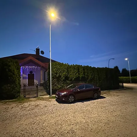 Vila Dom - Caloroczny Dom Z Jacuzzi I Ogrodem Nad Jeziorem Selmet Wielki Buczki