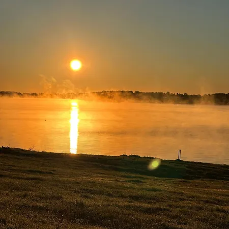 Vila Dom - Caloroczny Dom Z Jacuzzi I Ogrodem Nad Jeziorem Selmet Wielki