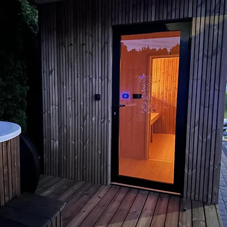 Dom - Caloroczny Dom Z Jacuzzi I Sauna Nad Jeziorem Selmet Wielki Villa *